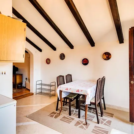 Cosy With Sea View In - 50 Sqm + Terrace Zlarin