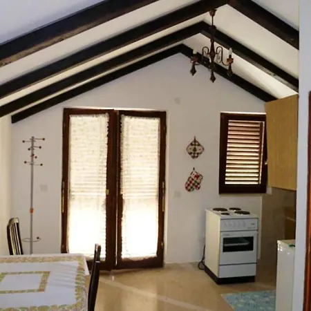 Cosy With Sea View In - 50 Sqm + Terrace * Zlarin