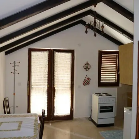 Cosy With Sea View In - 50 Sqm + Terrace * Zlarin