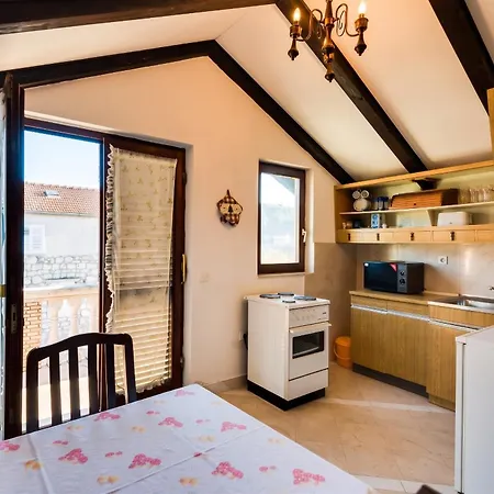 Cosy With Sea View In - 50 Sqm + Terrace Zlarin