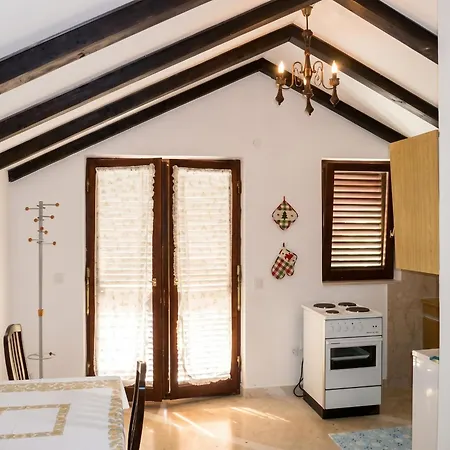 Appartement Cosy With Sea View In - 50 Sqm + Terrace Zlarin