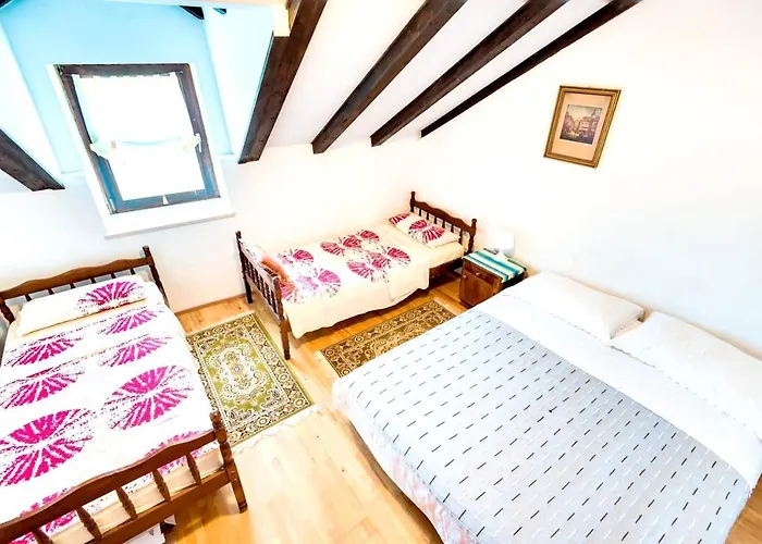 Cosy With Sea View In - 50 Sqm + Terrace Appartement Zlarin