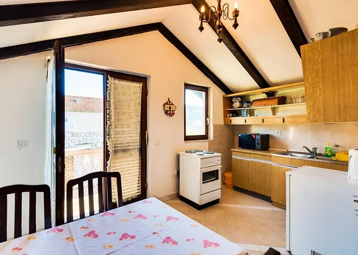 Cosy With Sea View In - 50 Sqm + Terrace * Zlarin